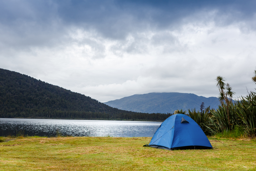 camping 4 etoiles bord de lac Dordogne